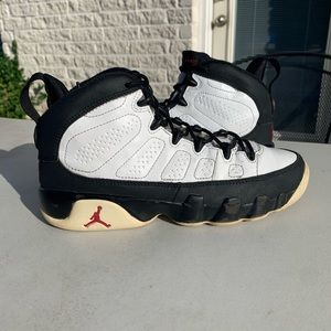 JORDAN 9 RETRO ‘BLACK WHITE RED’ SIZE 5.5